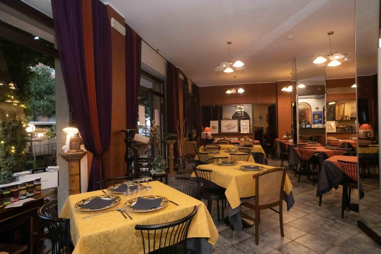 Hotel Magnolia Albenga Exterior foto